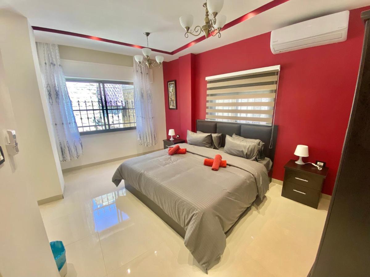 Villa Mira Guesthouse 2 - Downtown Central Amman - Al Diyrih 外观 照片