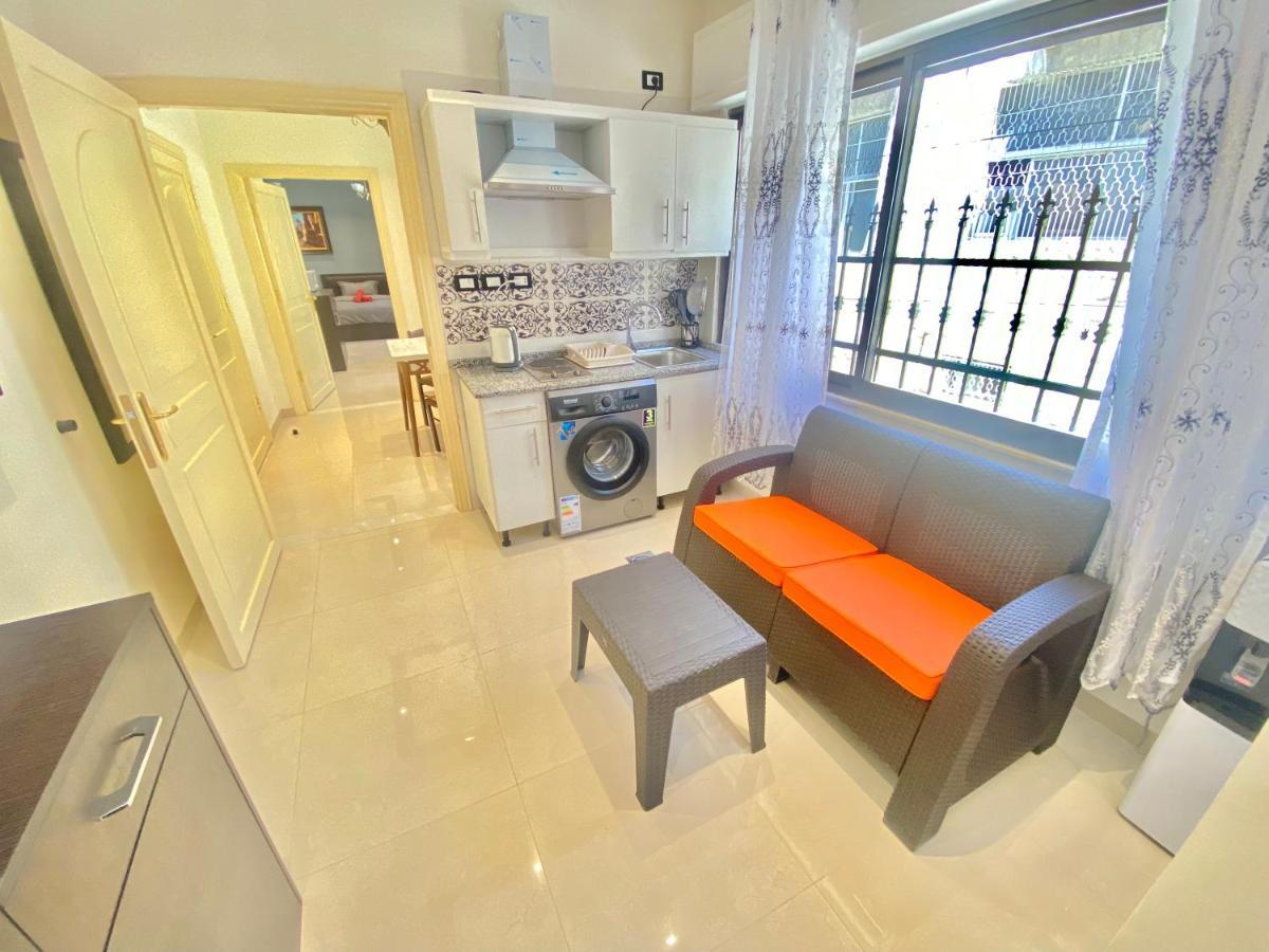 Villa Mira Guesthouse 2 - Downtown Central Amman - Al Diyrih 外观 照片