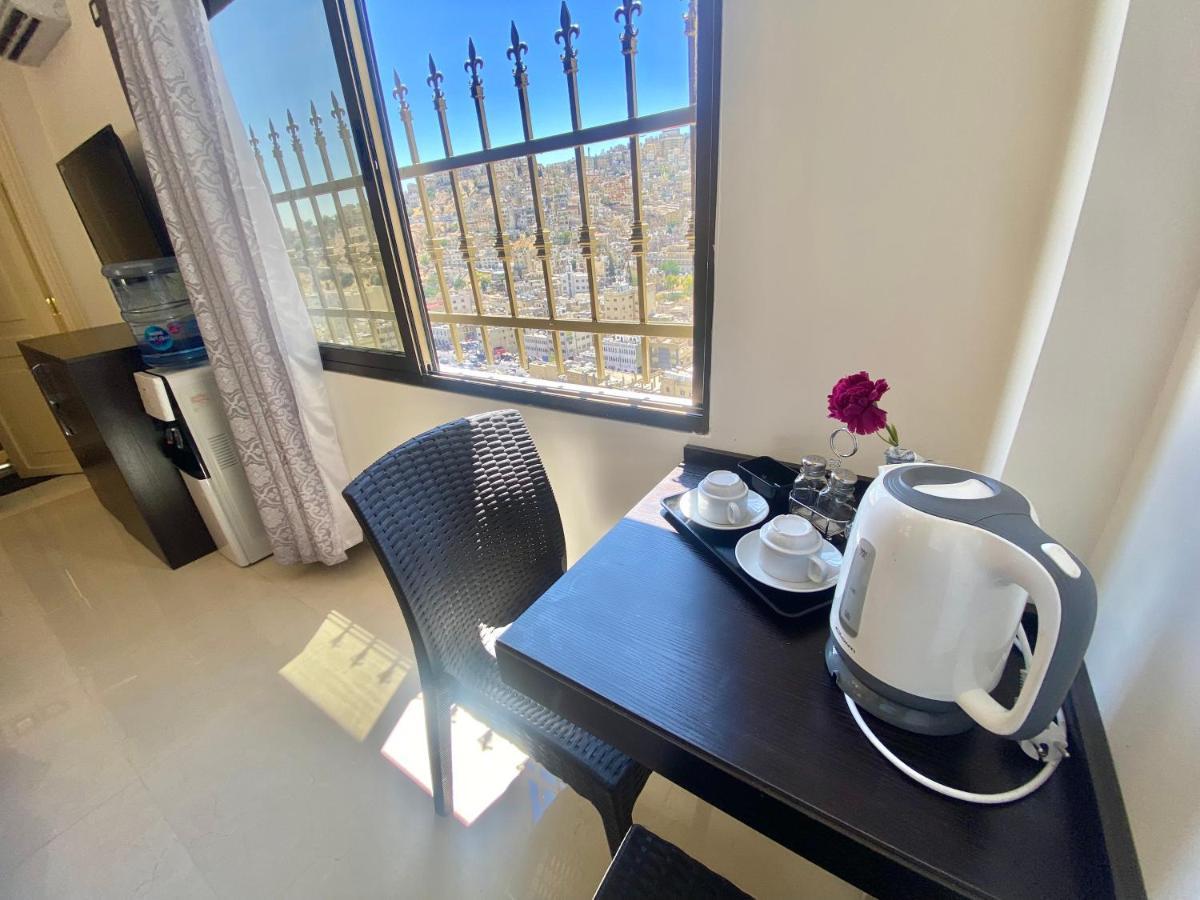 Villa Mira Guesthouse 2 - Downtown Central Amman - Al Diyrih 外观 照片