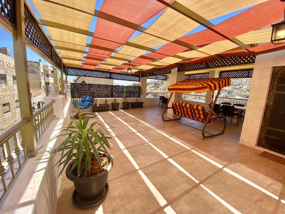 Villa Mira Guesthouse 2 - Downtown Central Amman - Al Diyrih 外观 照片