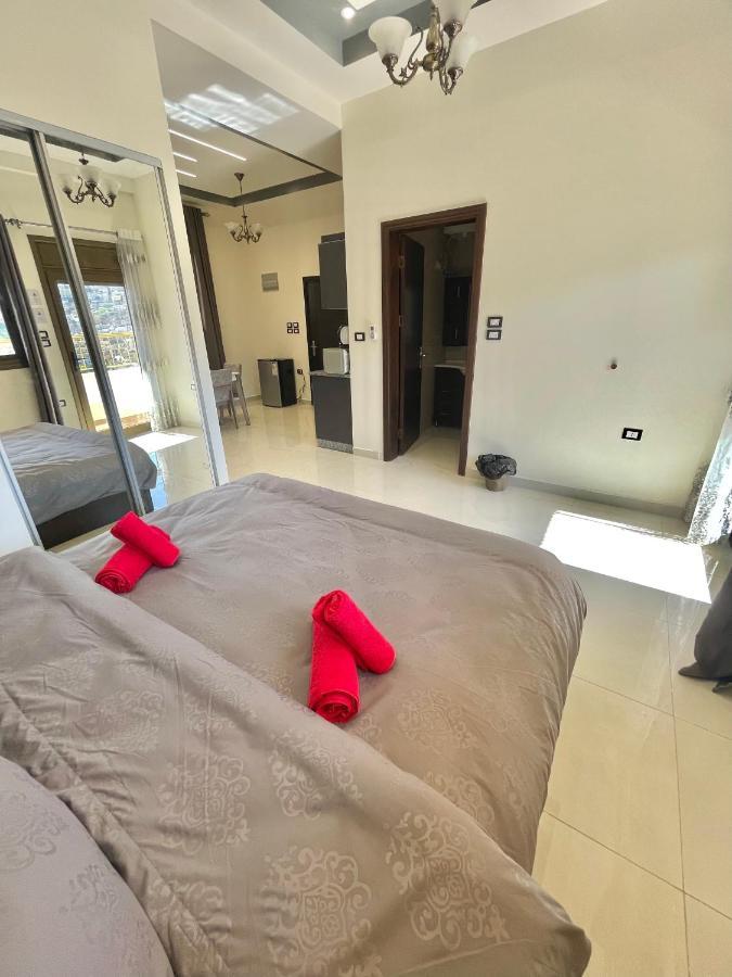 Villa Mira Guesthouse 2 - Downtown Central Amman - Al Diyrih 外观 照片