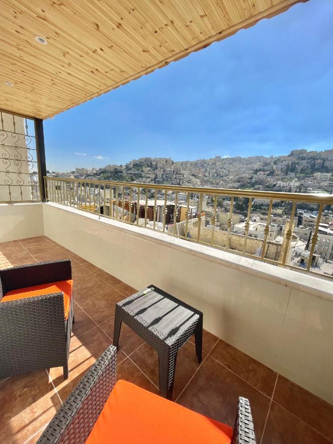 Villa Mira Guesthouse 2 - Downtown Central Amman - Al Diyrih 外观 照片