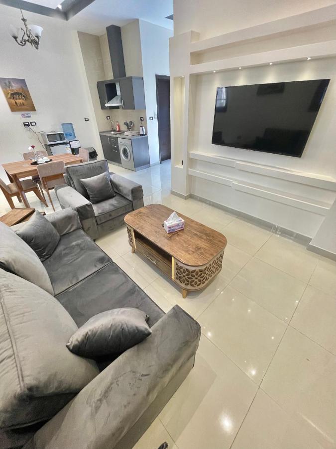 Villa Mira Guesthouse 2 - Downtown Central Amman - Al Diyrih 外观 照片