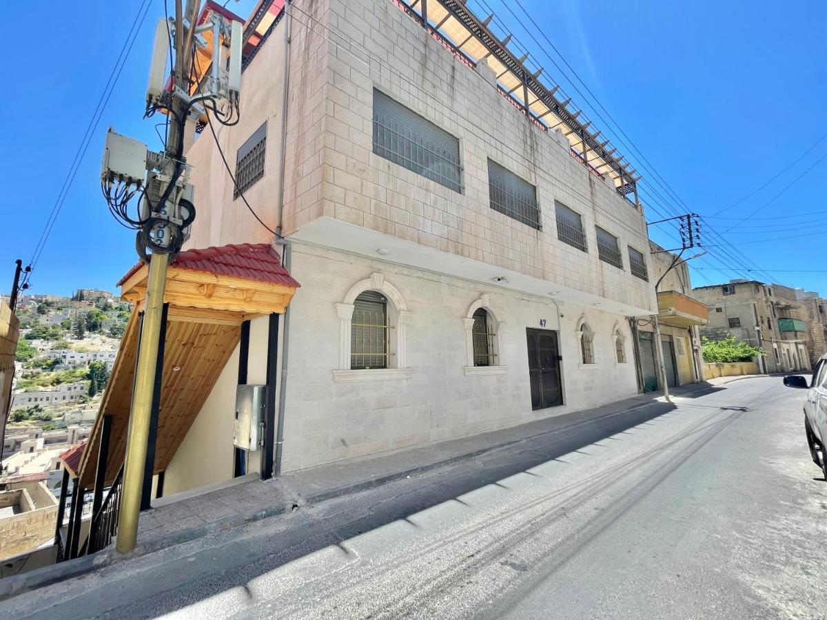 Villa Mira Guesthouse 2 - Downtown Central Amman - Al Diyrih 外观 照片