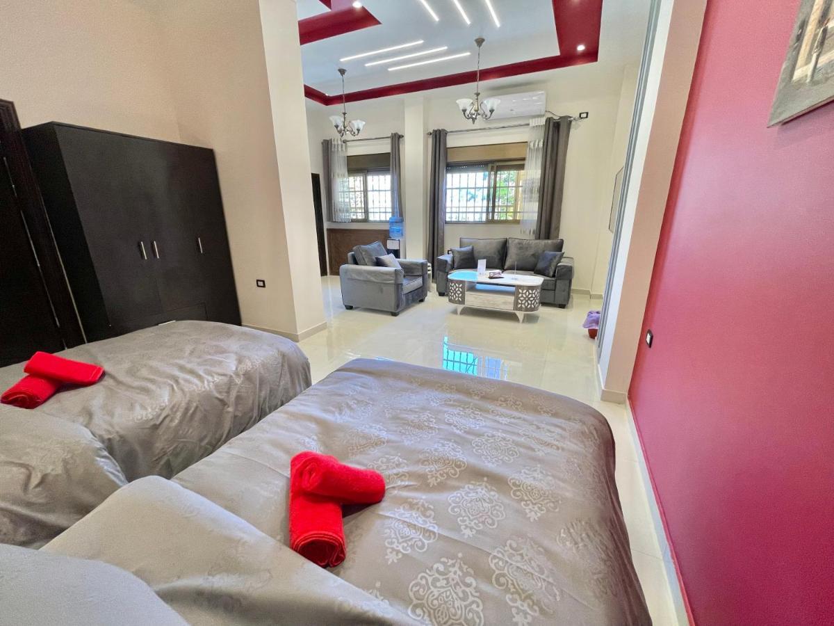 Villa Mira Guesthouse 2 - Downtown Central Amman - Al Diyrih 外观 照片